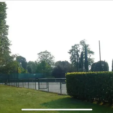 Incantevole Con Vista Lago E Piscina Апартаменты *