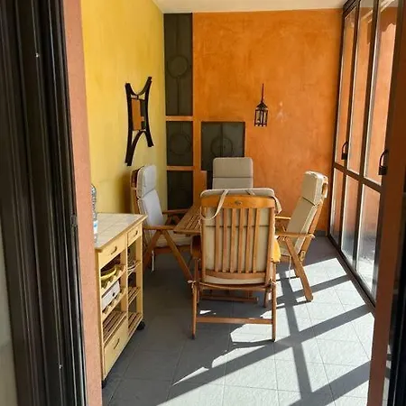 Incantevole Con Vista Lago E Piscina *